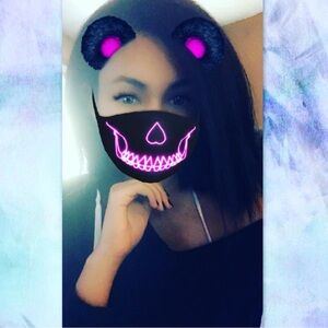 Meet your Posher, Indy